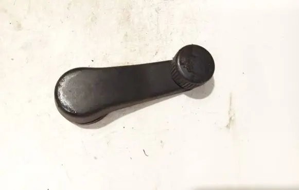 Volkswagen PASSAT B6 Front door window winding handle 6q0837581a
