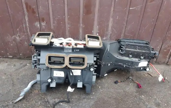 Interior heater climate box assembly