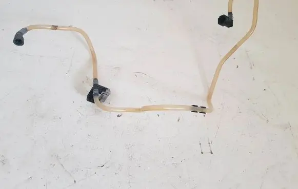Opel Movano B Fuel line pipe
