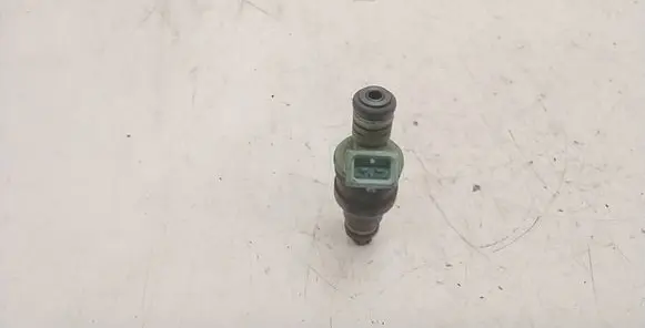 BMW 5 E39 Fuel injector 0280150415