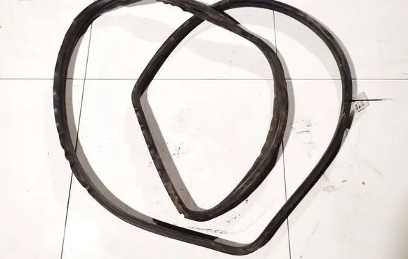 Peugeot Boxer Rubber seal front coupe door 