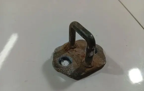 Toyota Avensis T250 Rear door lock loop/hook striker 