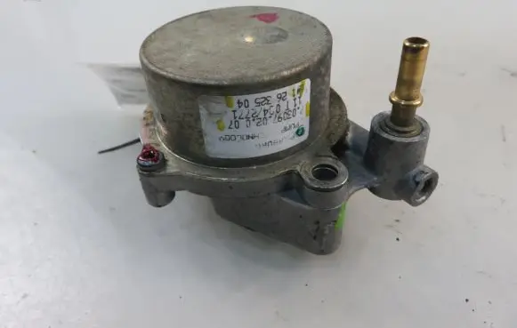 Opel Insignia A Vacuum pump 70309702007 12632504