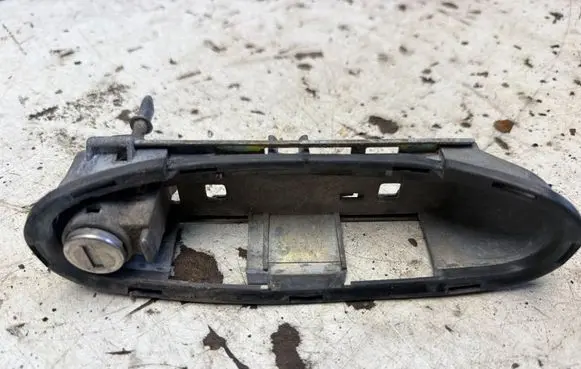 Audi A6 S6 C5 4B Front door exterior handle 4B1837885