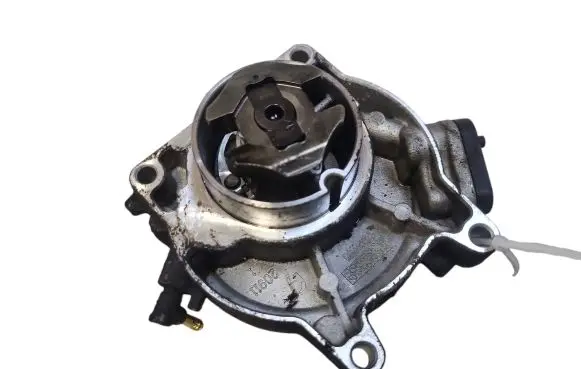 Alfa Romeo Giulietta Vacuum pump 55221325 702554000
