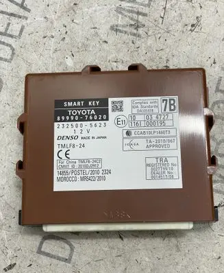 Lexus CT 200H Door central lock control unit/module 8999076020