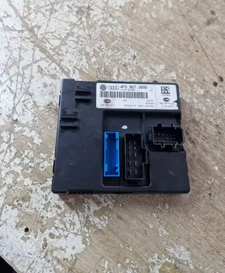 Audi A6 S6 C6 4F Comfort/convenience module 4F0907289D 5DK00876210
