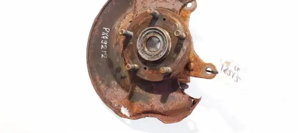 Honda CR-V Front wheel hub