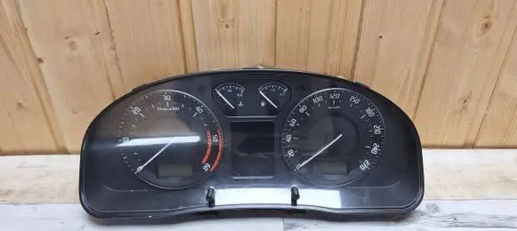 Skoda Superb B5 (3U) Speedometer (instrument cluster) 3U0920842D