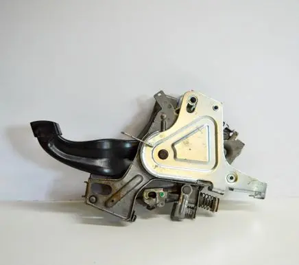 Audi Q7 4L Hand brake release handle 7L0721485
