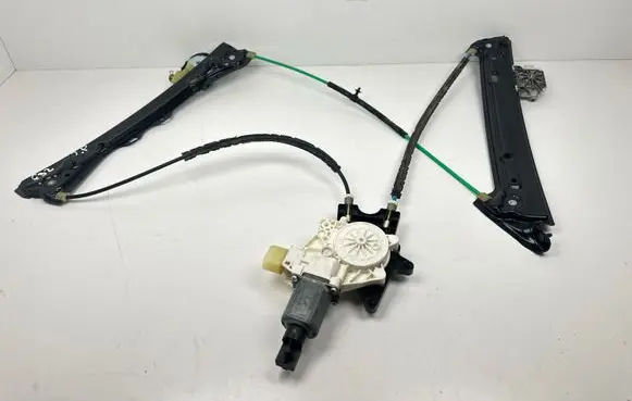 BMW 4 F32 F33 Front door window regulator with motor 7281624