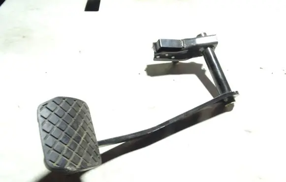 Audi A6 S6 C6 4F Brake pedal 4F2723140D