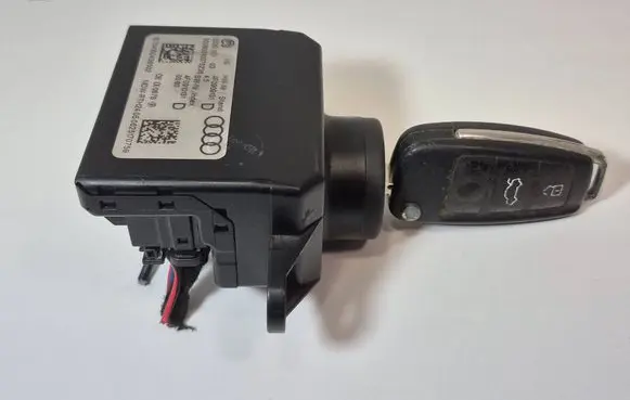 Audi A6 S6 C6 4F Ignition lock 4F0909131 4F0910131D 33301101
