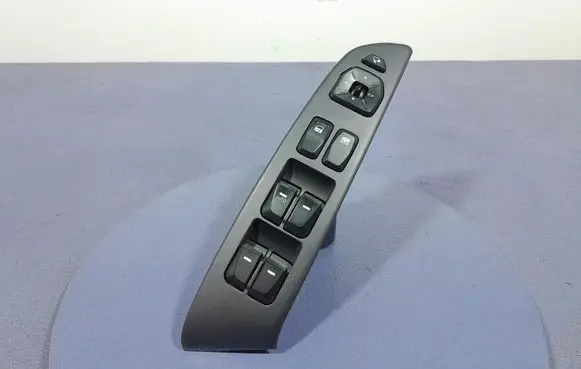 Hyundai ix35 Electric window control switch 935702Y0109P