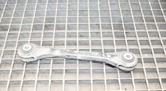 Audi A4 S4 B8 8K Rear upper control arm/wishbone