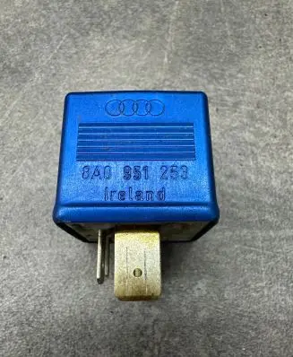 Audi A4 S4 B6 8E 8H Other relay 8A0951253