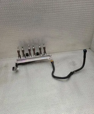 Toyota Yaris XP210 Fuel injectors set 232500Q040 821260H010B 821260H010