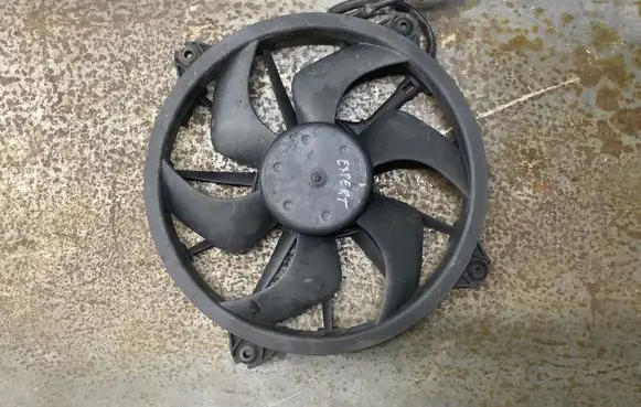 Peugeot Expert Electric radiator cooling fan GMV130CEM00 1401312280 241008