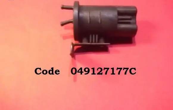 Audi 80 B1 Fuel pressure regulator 049127177C