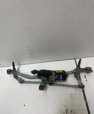 Citroen C3 Front wiper linkage and motor W000004578