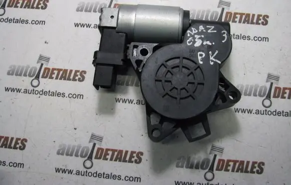 Mazda 3 I Front door window regulator motor CM011760 GJ6A5958X