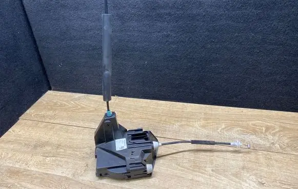 Jaguar E-Pace Coupe door lock (next to the handle) J9C3203A29GC C78443102 14202313