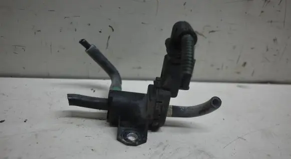Peugeot 308 SW Turbo solenoid valve 9688124580