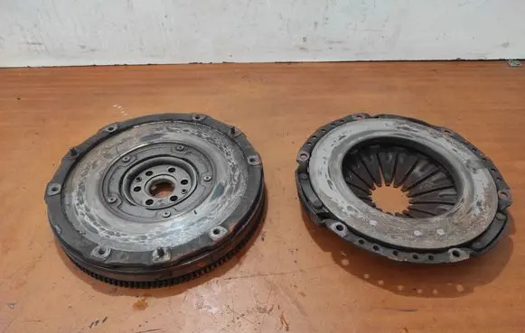 Ford Focus Dual mass flywheel LC03LD010A