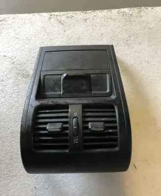 Volkswagen PASSAT CC Dashboard air vent grill cover trim 3C0863615