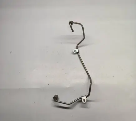 Fuel injector supply line/pipe