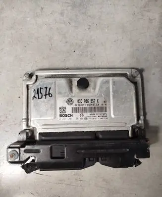 Skoda Fabia Mk2 (5J) Engine control unit/module 03c906057k 0261201138