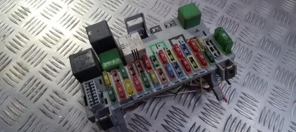Opel Combo B Fuse box set