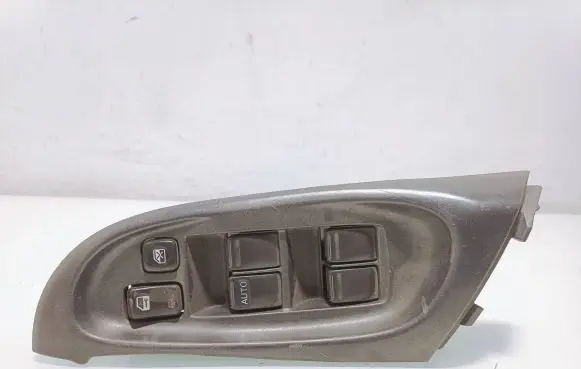 Nissan Almera N16 Electric window control switch