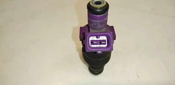 Volvo S40, V40 Fuel injector 9125118