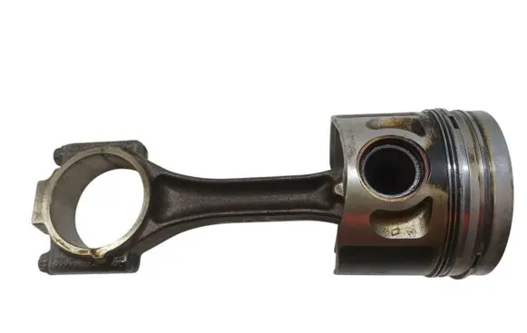 Volkswagen Caddy Piston with connecting rod