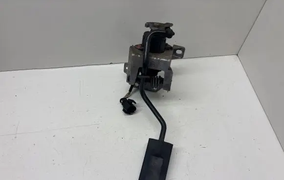 Audi A6 S6 C4 4A Accelerator pedal position sensor 0205001017