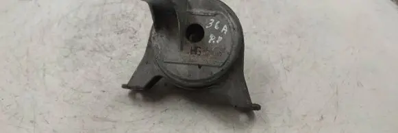 Opel Zafira A Engine mount bracket 24427298