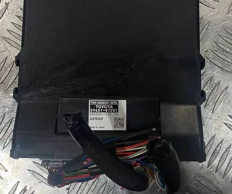 Toyota Prius+ (ZVW40) Power management control unit 8968147201 2850001520