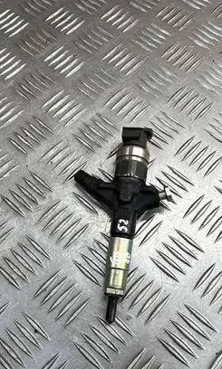 Subaru Forester SH Fuel injector 16613AA030 06M06873