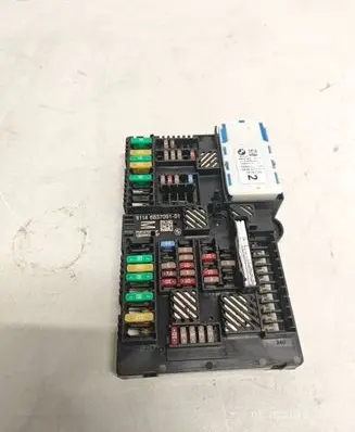 BMW 5 G30 G31 Fuse module P00127005AP 6837091 18B094GA1187