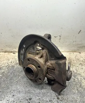 Volvo V70 Front wheel hub