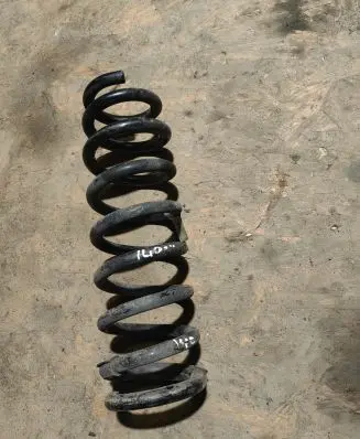 Hyundai i40 Rear coil spring