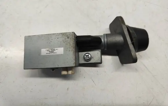 Ford Mustang V Aerial antenna amplifier AR3T19G461BC