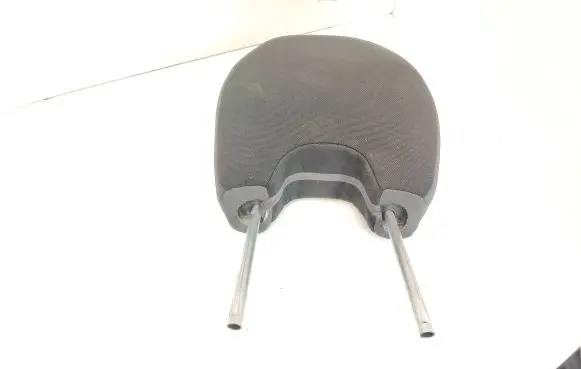 Volvo S60 Front seat headrest 