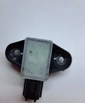 Skoda Superb B6 (3T) Airbag deployment crash/impact sensor 307220998K 4512010301