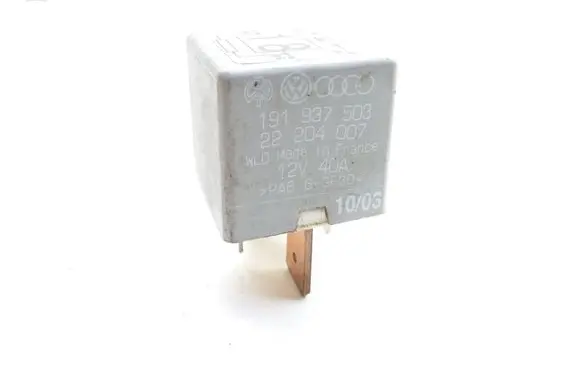 Audi A4 S4 B5 8D Hazard warning light relay 22204007 191937503