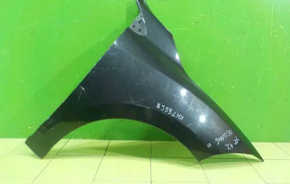 Renault Megane III Fender 631000047R PRAWY