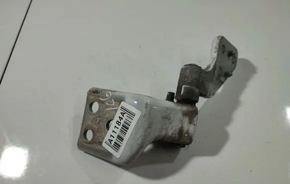 Citroen Berlingo Rear door lower hinge 