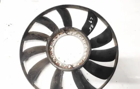 Audi A4 S4 B5 8D Fan impeller 