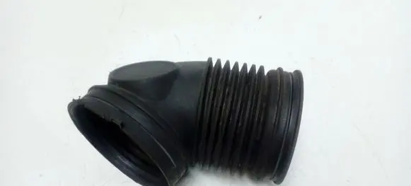 Air intake hose/pipe